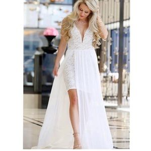 🥂 Gorgeous White Lace Dress 🥂